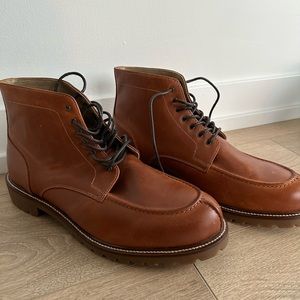 Banana Republic Men’s Brown Leather Boot - never worn
